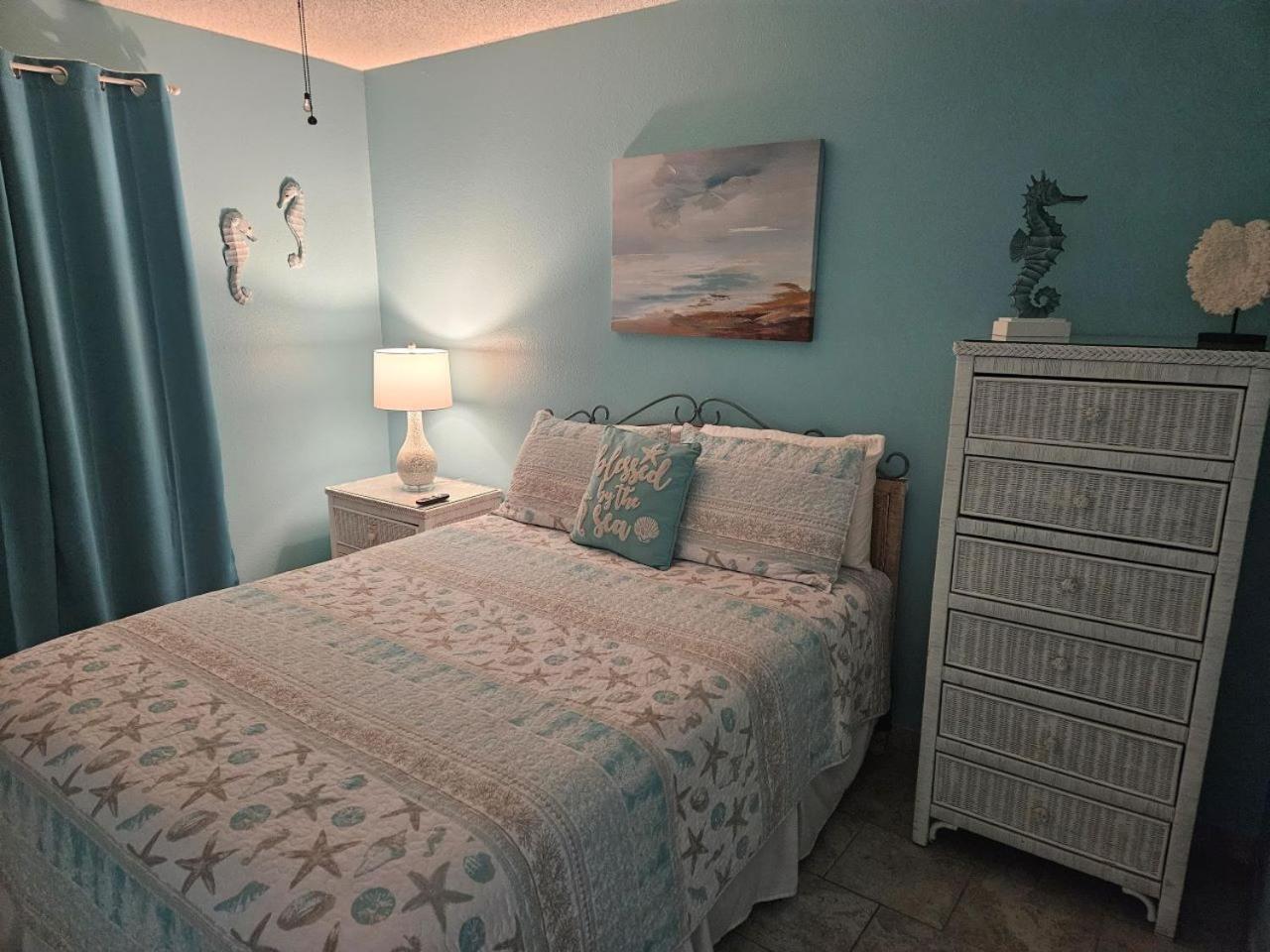 200 Yds To Private Gated Beach Access- 3Br-2Ba- Quiet Location In The Heart Of Destin! Buitenkant foto